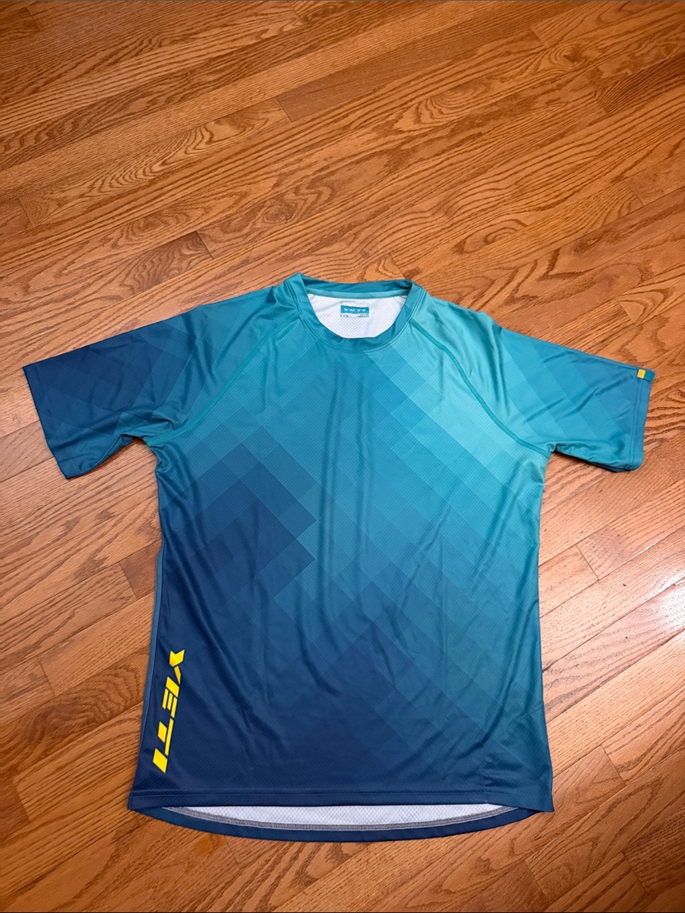 Yeti Men's Teal to Navy Gradient Mountain Biking Shirt